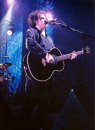 The Cure – Cure rocken das Hallenstadion während ihrer "Bloodflowers"-Tour – 