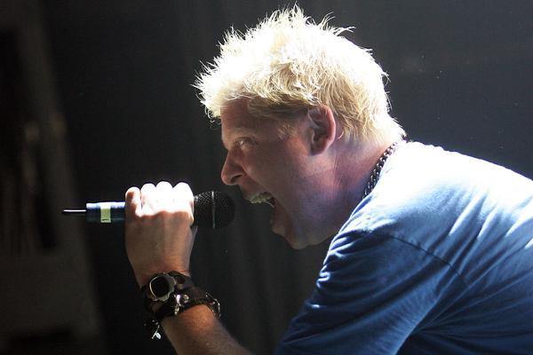 The Offspring – Laut, lauter, Offspring: Die kalifornische Punkcombo drehte (die Regler) auf. – 