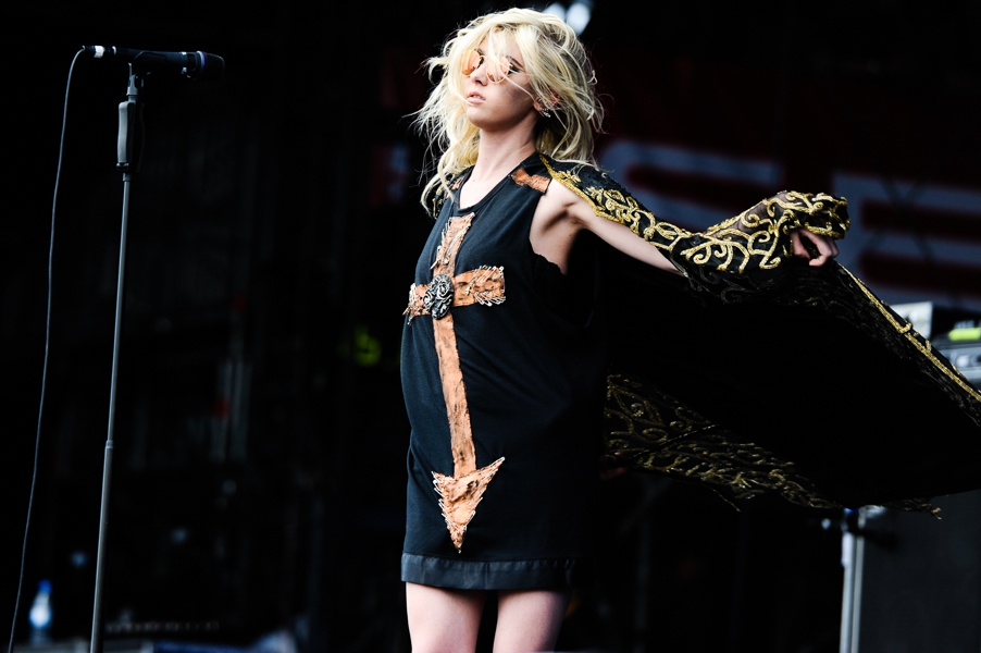The Pretty Reckless – Frontgirl Taylor Momsen und Band in full effect. – DIE Femme Fatale.