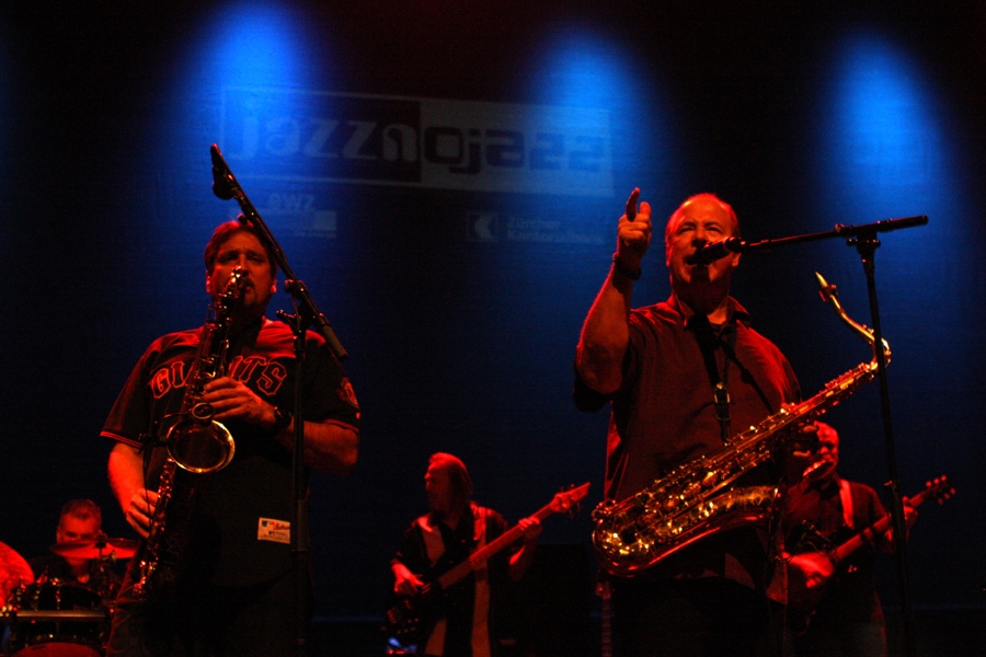 Tower Of Power live auf dem Zürcher Jazz No Jazz-Festival 2010. – 