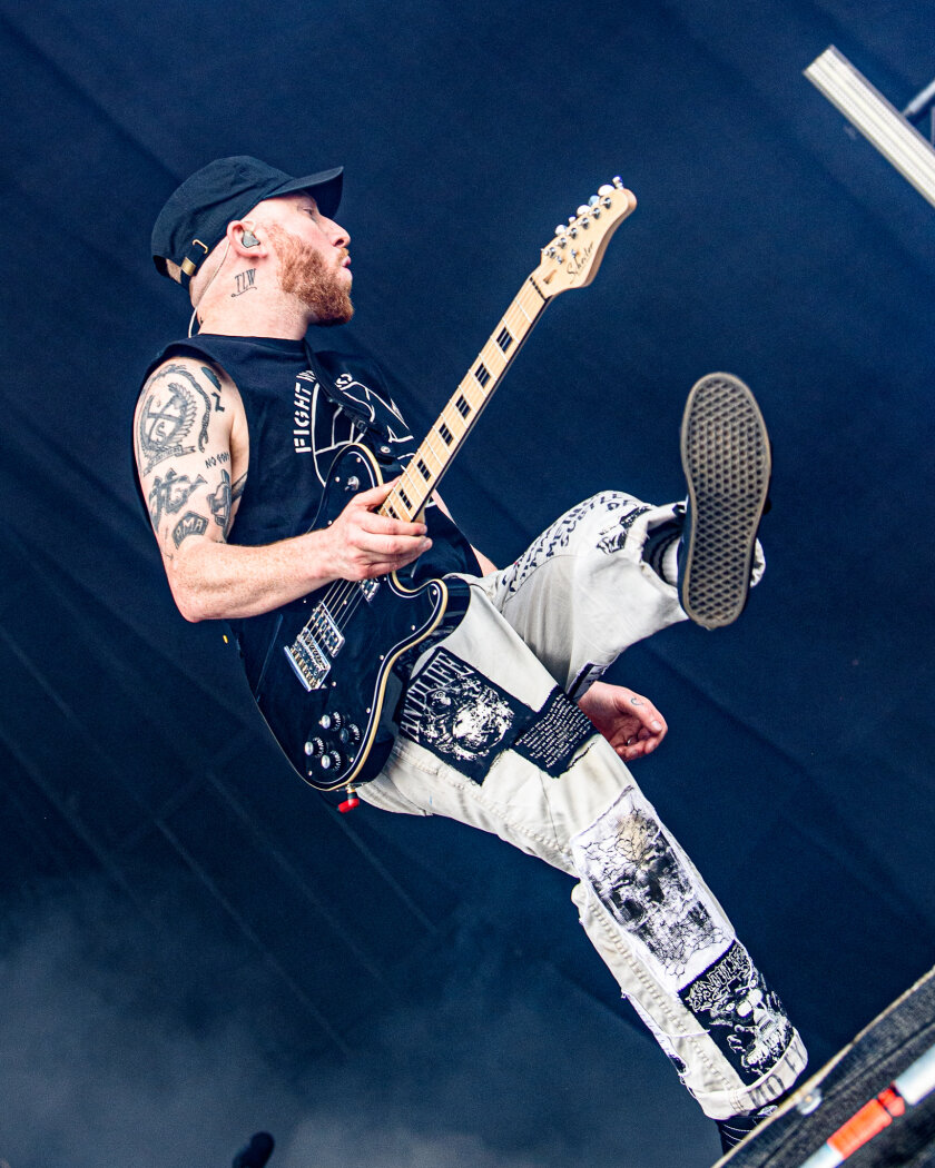 While She Sleeps – While She Sleeps. (5/22) – Die britische Metalcore ...