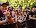 Im idyllischen 'Zaubertal' feiern Tausende Fans mit Peter Fox, Marteria, Bilderbuch, Broilers, Donots, Provinz u.v.a., Taubertal Festival, 2023 | © laut.de (Fotograf: Désirée Pezzetta)