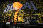Der Festivaltsonntag ließ die Fans noch einmal ausrasten: Bring Me The Horizon, Deichkind, Feine Sahne Fischfielt, Sum 41, The Offspring u.a., Hurricane, 2024 | © laut.de (Fotograf: Björn Buddenbohm)