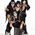 Kiss - Fans demonstrieren vor 'Hall Of Fame'