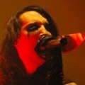 Halloween-Konzert - Johnny Depp auf einer Bühne mit Marilyn Manson