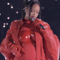 Super Bowl LVII - Rihanna überrascht mit Babybauch 