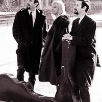 Peter, Paul And Mary – Carry It On