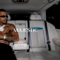 Luciano (D) – Majestic