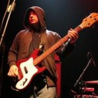 Arctic Monkeys – Bassist steigt endgültig aus