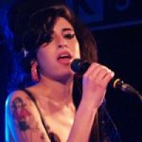 Amy Winehouse – Sängerin macht auf Alien
