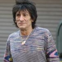 Rolling Stones – Ronnie Wood nach Prügelei verhaftet