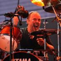 Metalsplitter – Schreitet Lemmy zum Traualtar?