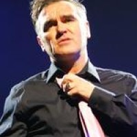 Schuh-Plattler – Ewiges Konzertverbot für Morrissey-Fan