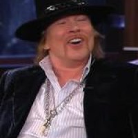 Guns N' Roses – Axl Rose lacht in US-Talkshow