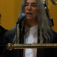 Nobelpreis – Patti Smith singt für Bob Dylan