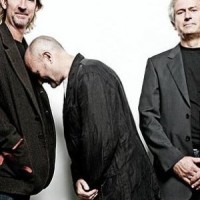 Live-Reunion – Genesis proben für den Restart im April