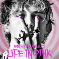 "Life In Pink" – Rasante Doku über Machine Gun Kelly