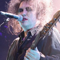Schuh-Plattler – Neuer The Cure-Song "A Fragile Thing"