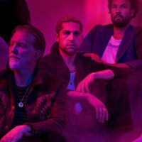 Queens Of The Stone Age – Neuer Song "Emotion Sickness"