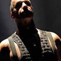 Vorwürfe gegen Lindemann – Anonymous droht Rammstein