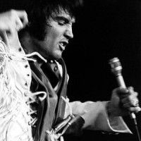Elvis Presley – Lang lebe der AI-King!