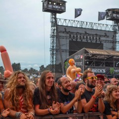 Die Steel Panther-Crowd.