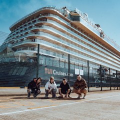 Hocken fürs Schiff.