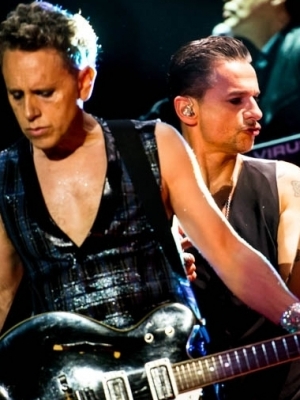 Schuh-Plattler: Depeche Mode als Metal-Vorreiter?