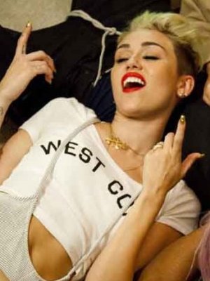Schuh-Plattler: Miley Cyrus kritisiert Rap-Kultur