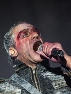 Metalsplitter: Rammstein-Konzert evakuiert