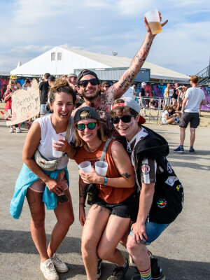 Southside: Die Handtücher fliegen, die Hintern wackeln