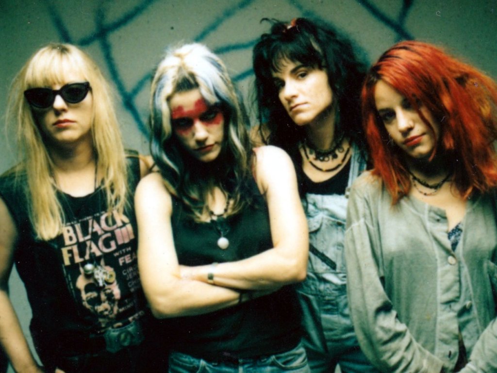 L7 live in Berlin am 22. Juni 2021 – laut.de – Konzert