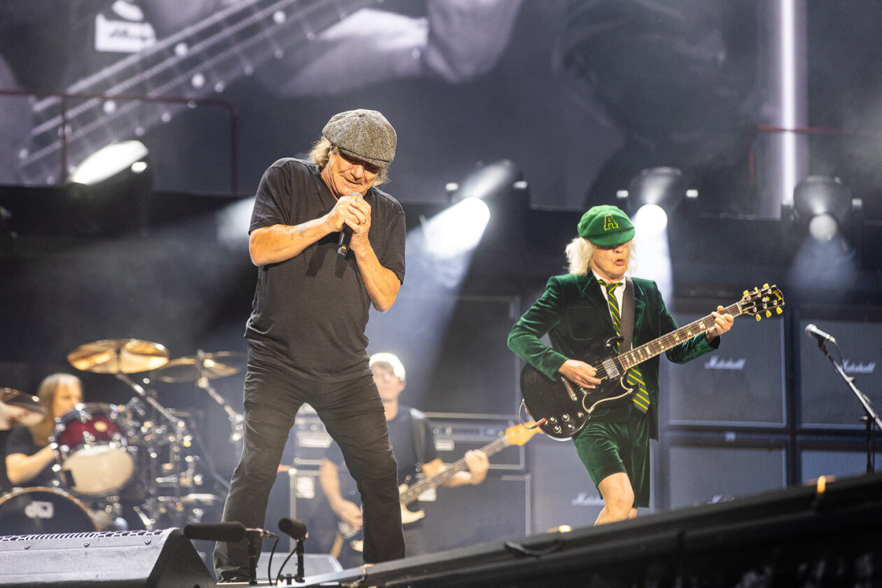 AC/DC – AC/DC. (8/28) – laut.de – Foto